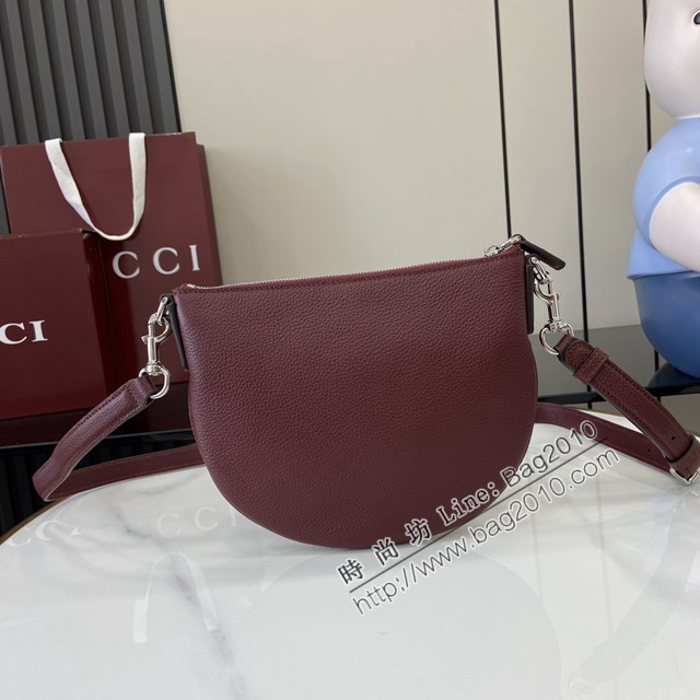 Gucci專櫃古馳2025春夏系列最新款Body雙鎖扣手袋單肩斜挎包 jh2669型號：824529